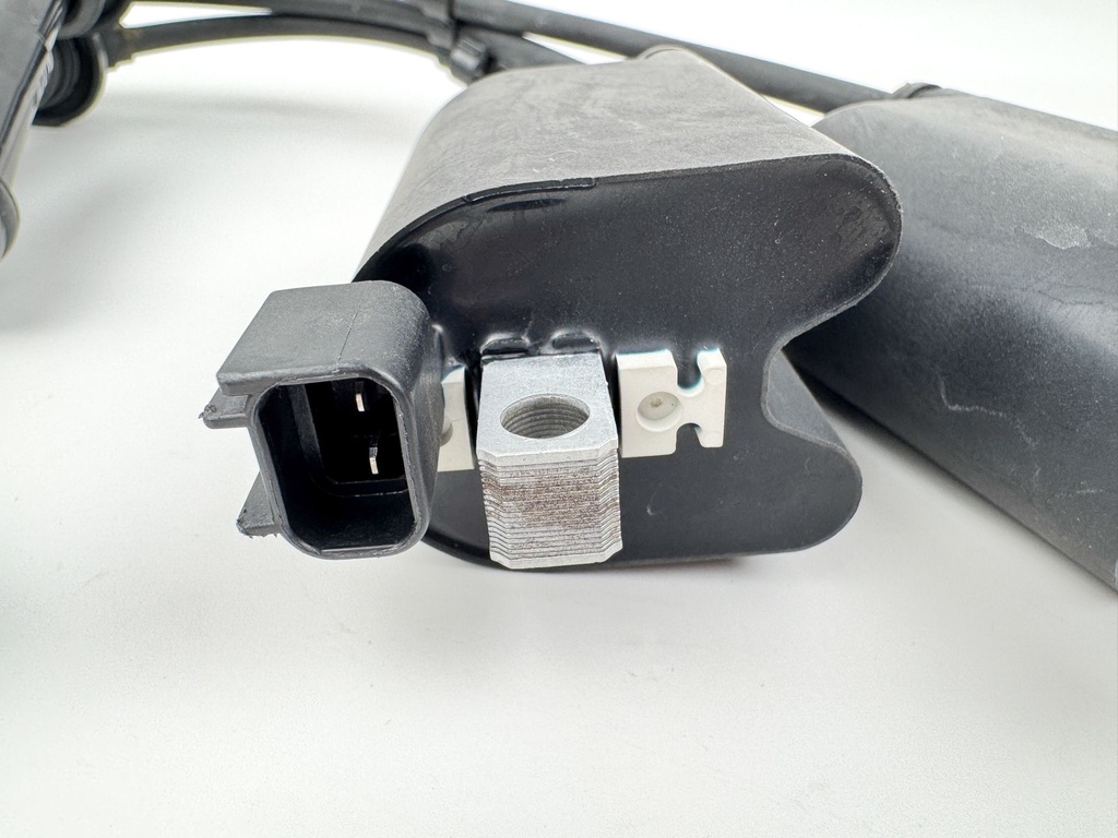 2017 Suzuki 115 HP 4 Stroke Outboard Ignition Coil Set 33410-90J00 OEM