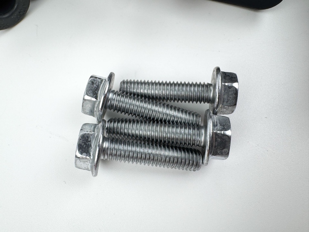 2017 Suzuki 115 HP 4 Stroke Outboard Ignition Coil Set 33410-90J00 OEM