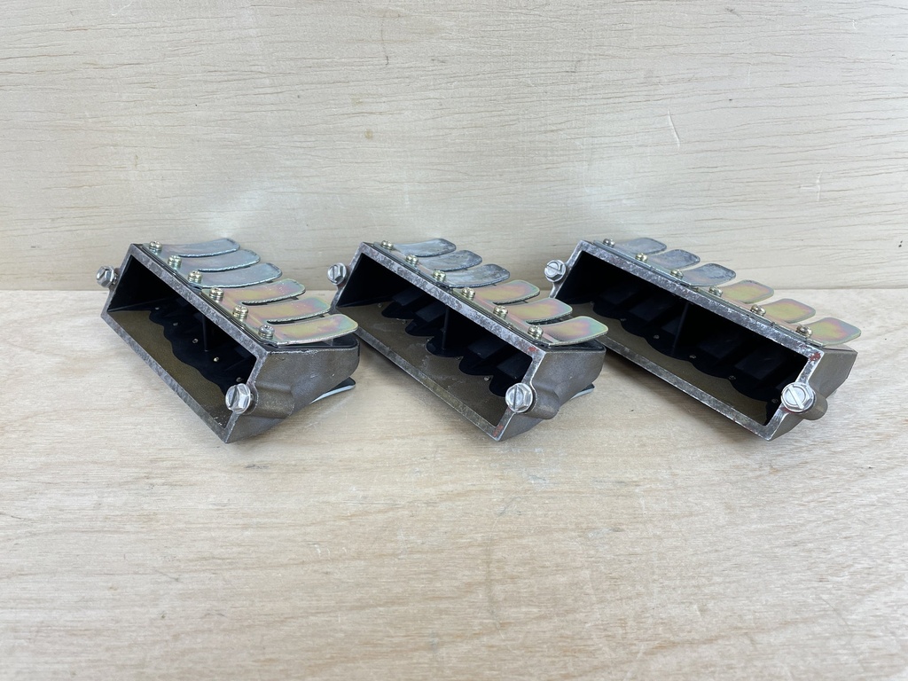 2006 Evinrude 90HP Etec 2 Stroke Reed Valve Block Assembly (3) 0397336