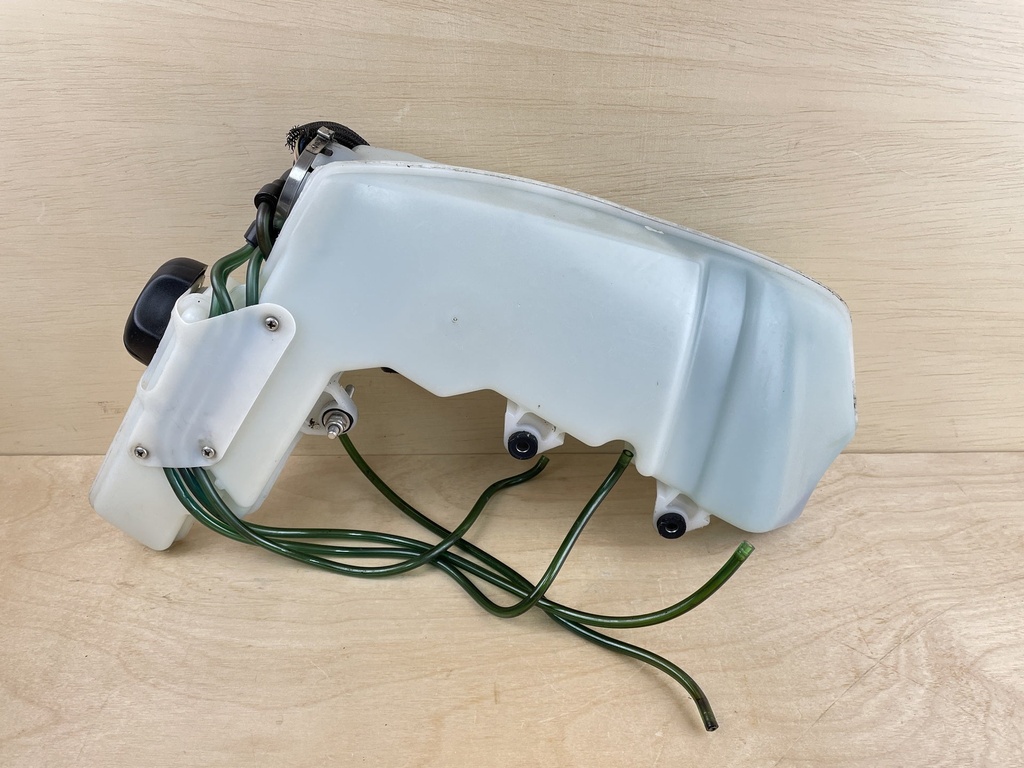 2006 Evinrude 90HP Etec 2 Stroke Outboard Oil Tank With Pump 5005804