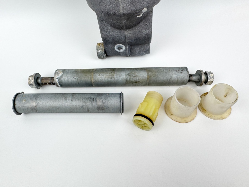 2017 Suzuki 115 HP 4 Stroke Outboard Power Trim Tilt Unit 48000-90J37 OEM