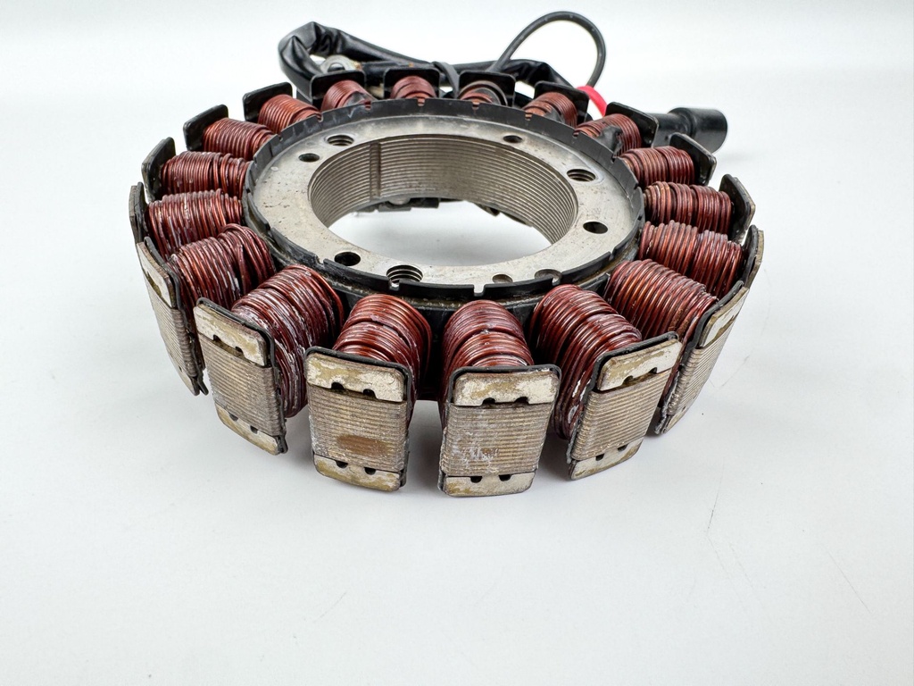 2005 Yamaha 115 HP 4 Stroke Outboard Stator Assembly 68V-81410-00-00 OEM