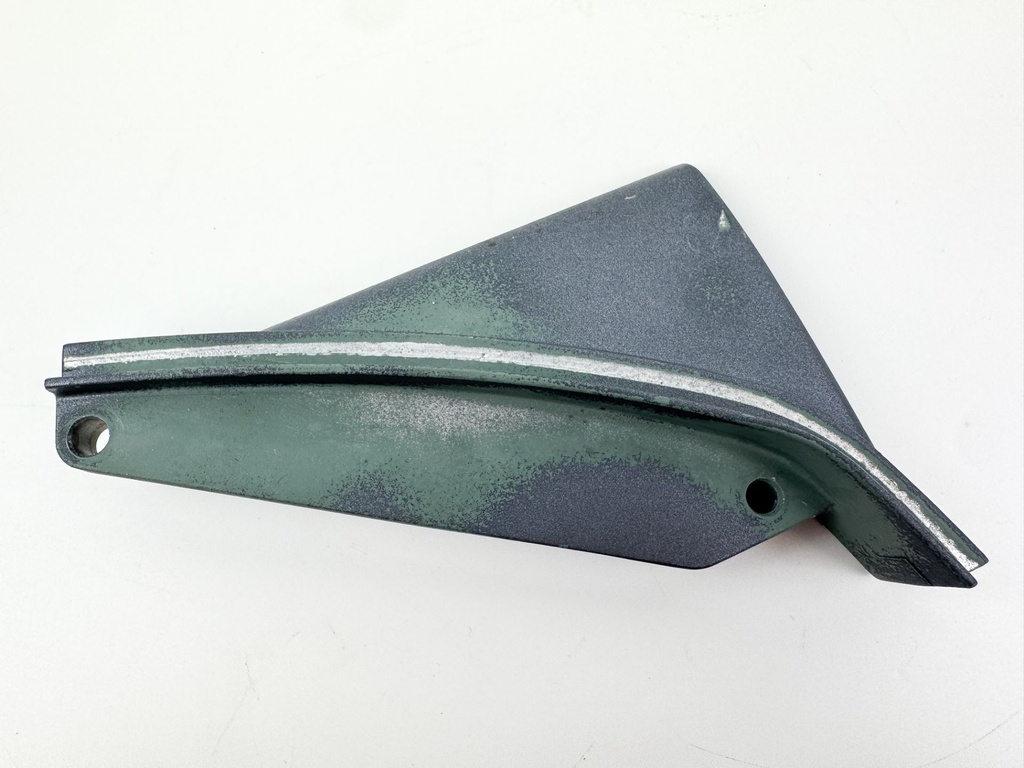 2005 Yamaha 115 HP 4 Stroke Outboard Cable Cover Plate 68V-42738-00-5B OEM