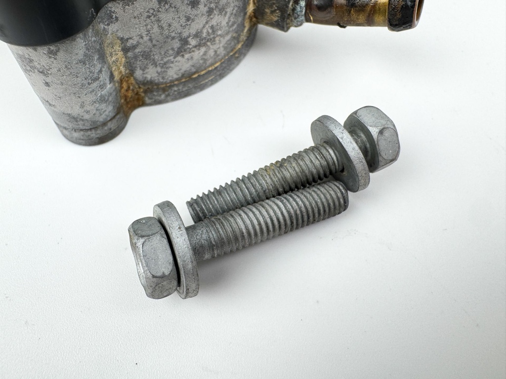 2005 Yamaha 115 HP 4 Stroke Outboard Fuel Pump 68V-24410-00-00 OEM