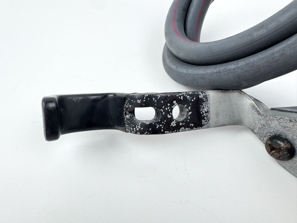 2005 Yamaha 115 HP 4 Stroke Outboard Fresh Water Flush Port 67F-12535-01-00 OEM