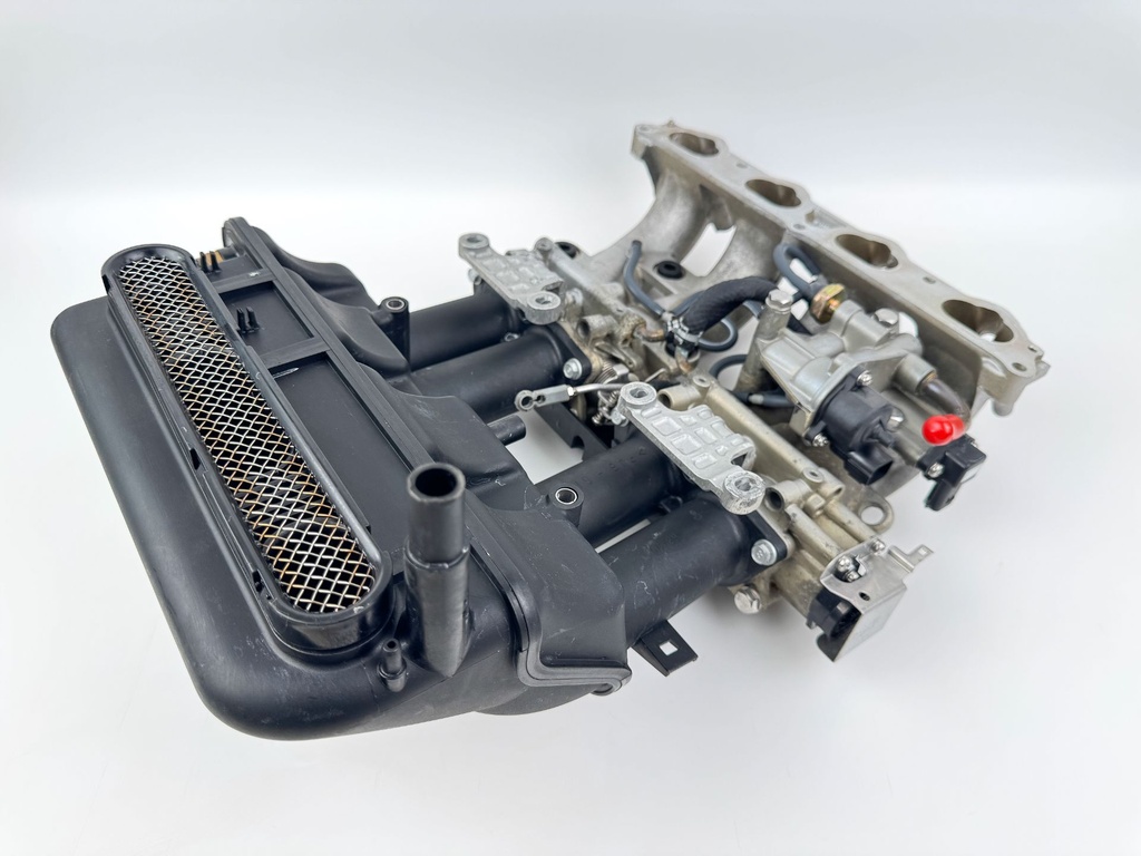 2005 Yamaha 115 HP 4 Stroke Outboard Intake Manifold & Throttle Body 68V-14200-03-00 OEM