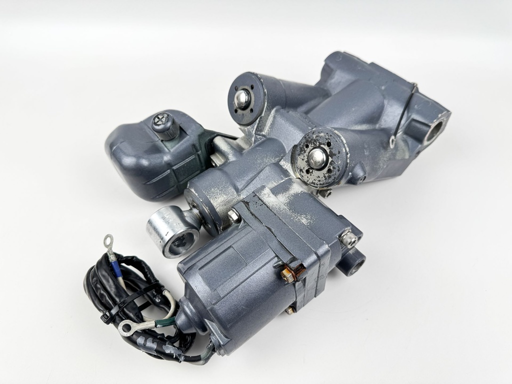 2005 Yamaha 115 HP 4 Stroke Outboard Power Trim Tilt Unit 68V-43800-04-00 OEM