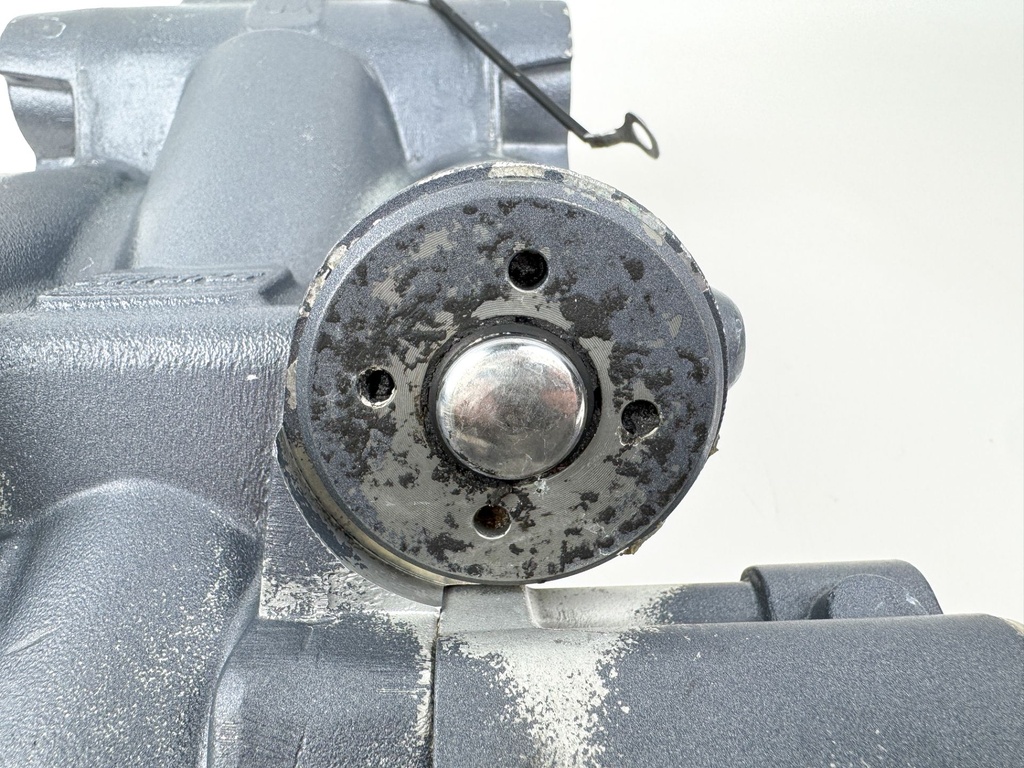 2005 Yamaha 115 HP 4 Stroke Outboard Power Trim Tilt Unit 68V-43800-04-00 OEM