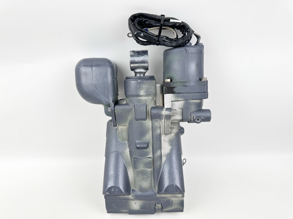 2005 Yamaha 115 HP 4 Stroke Outboard Power Trim Tilt Unit 68V-43800-04-00 OEM