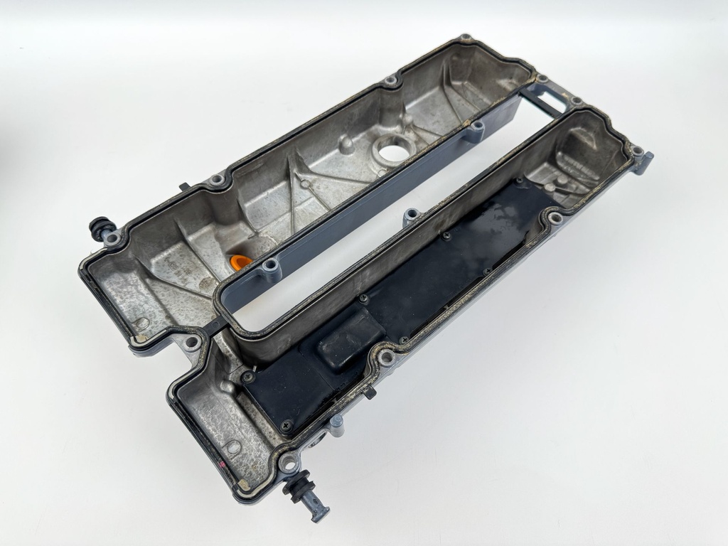 2005 Yamaha 115 HP 4 Stroke Outboard Cylinder Head 68V-W009A-03-1S OEM