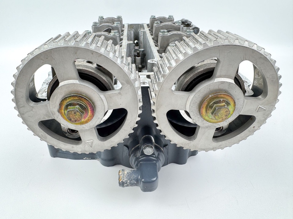 2005 Yamaha 115 HP 4 Stroke Outboard Cylinder Head 68V-W009A-03-1S OEM