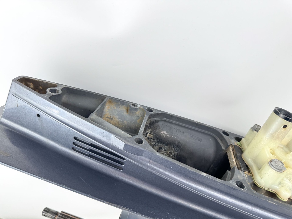 2000-2015  Yamaha 115HP 4 Stroke Outboard 20" Lower Unit Gear Case 68V-45300-12-8D