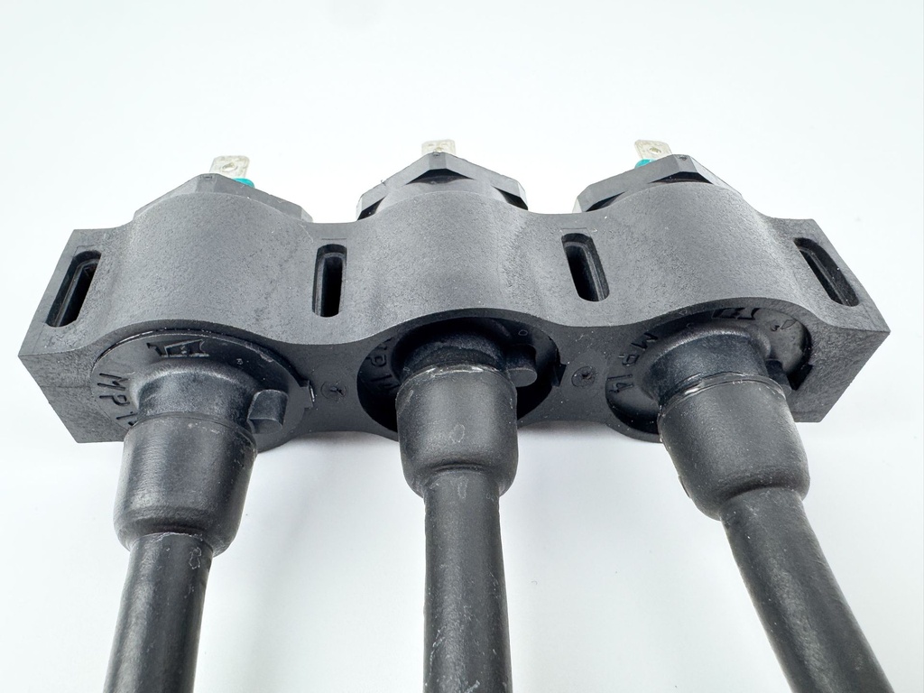 1999 Honda 50 HP 4 Stroke Outboard Ignition Coil Set 30511-ZV5-003 OEM