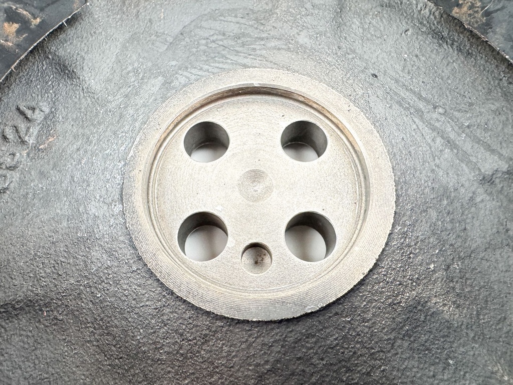 1999 Honda 50 HP 4 Stroke Outboard Flywheel 31630-ZV5-911 W/ Charging System