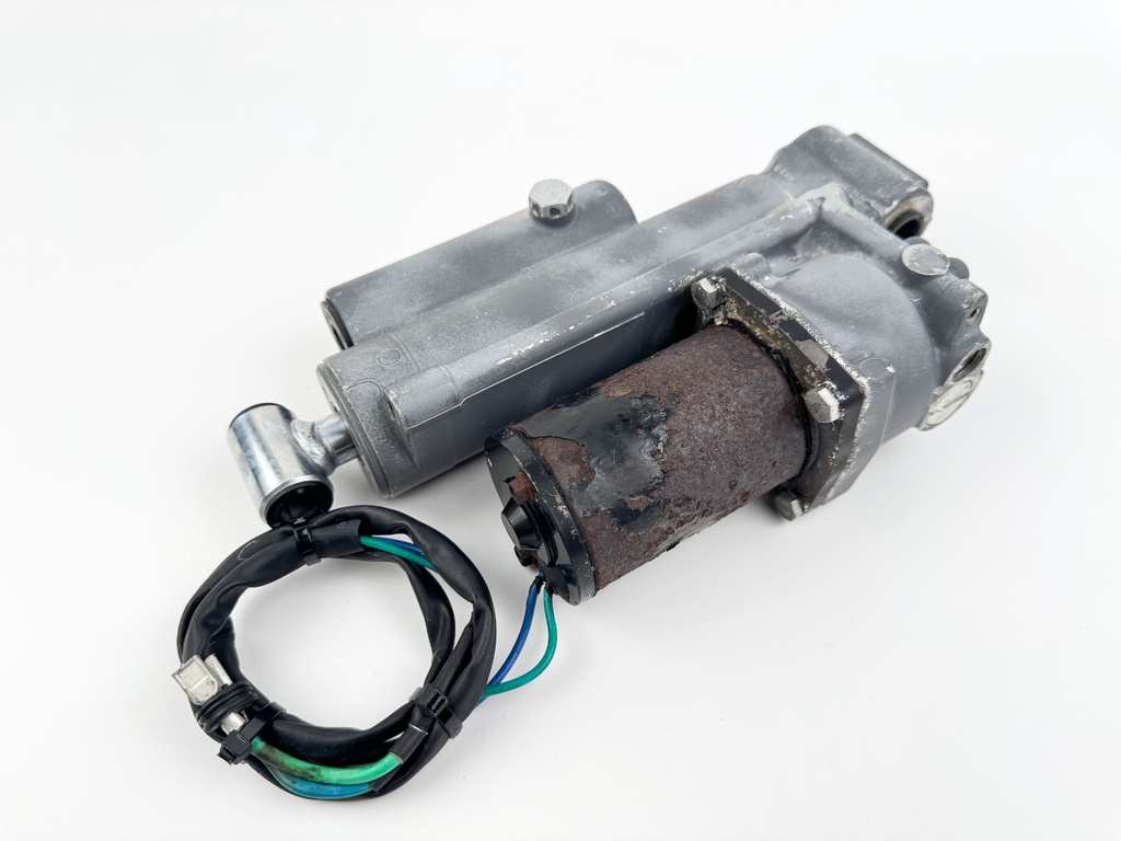 56000-ZV5-823ZA Honda 40 45 50 HP 4 Stroke Outboard Power Trim Tilt Unit 97-03