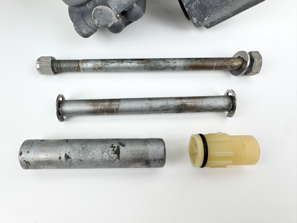 56000-ZV5-823ZA Honda 40 45 50 HP 4 Stroke Outboard Power Trim Tilt Unit 97-03