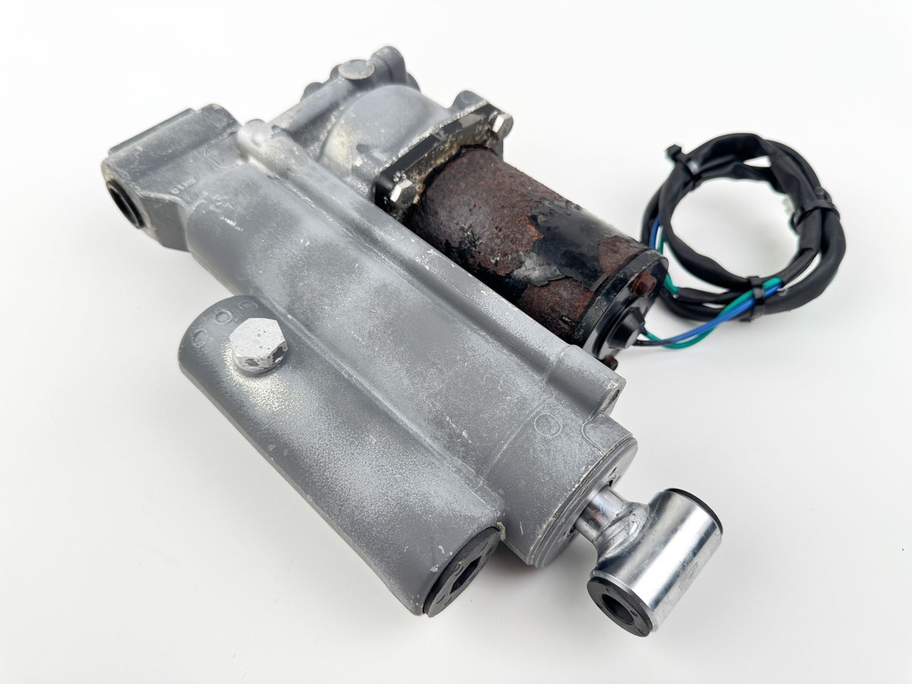 56000-ZV5-823ZA Honda 40 45 50 HP 4 Stroke Outboard Power Trim Tilt Unit 97-03
