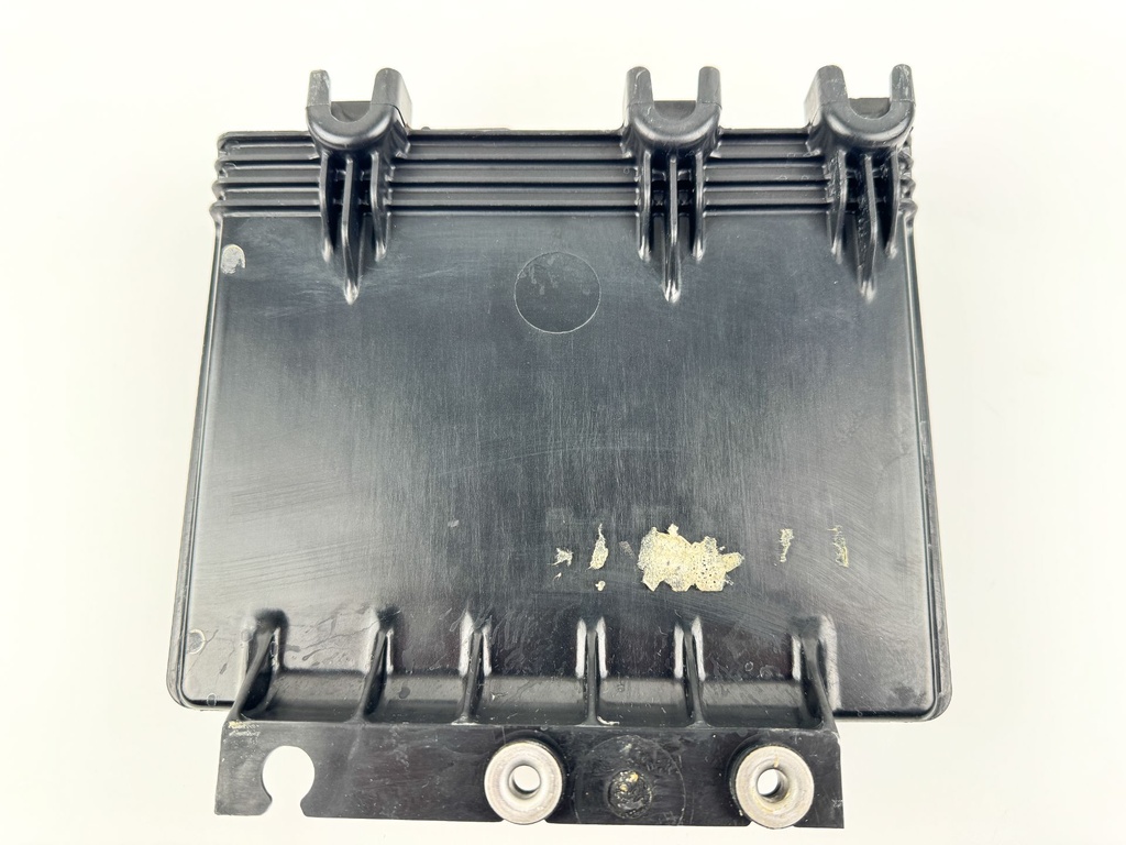 2008 Evinrude 300 HP 2 Stroke Outboard Engine Control Unit ECU EMM 0586982 OEM