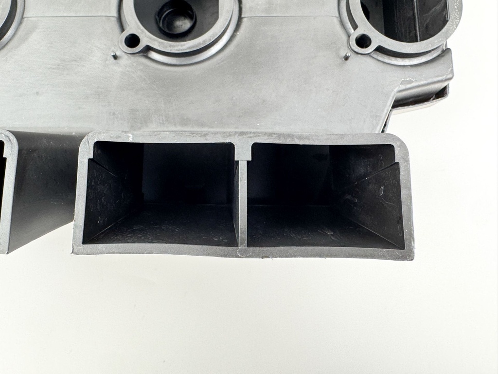 2003 Mercury 200 HP 2 Stroke Outboard Intake Sound Attenuator Assembly 817495A1 OEM