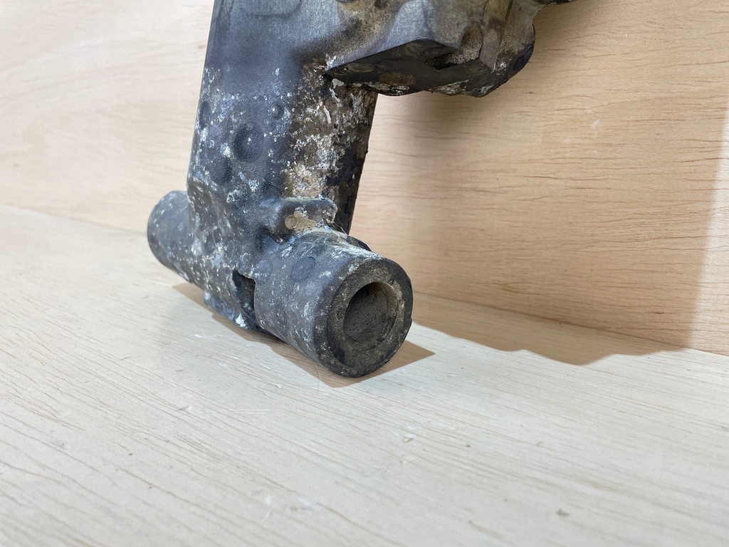 2008 Evinrude Etec 115HP Outboard Trim & Tilt Assembly 5005756 5008949