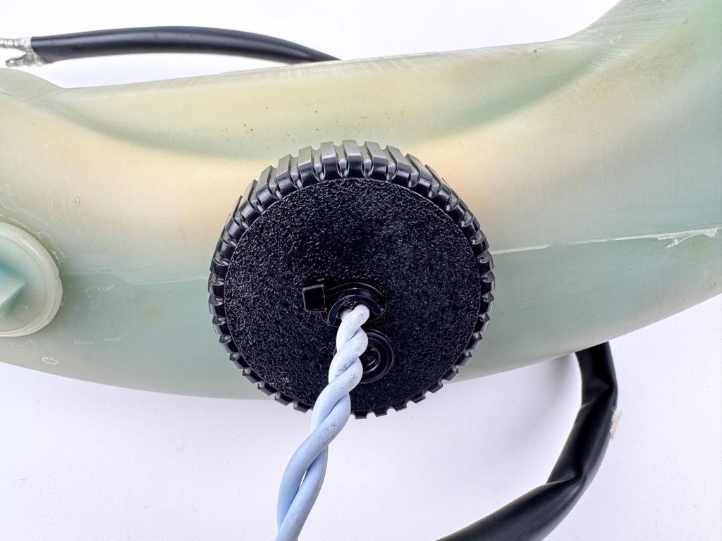 2001 Mercury 150 HP 2 Stroke Outboard Oil Tank 994436 OEM