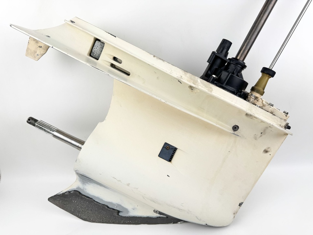 2008 Evinrude 300 HP 2 Stroke Outboard 25" Lower Unit Gear Case 5007669 M2