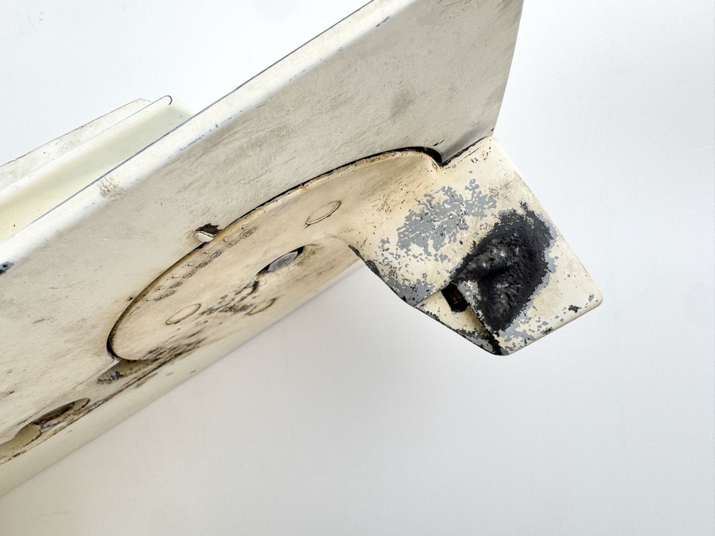 2008 Evinrude 300 HP 2 Stroke Outboard 25" Lower Unit Gear Case 5007669 M2