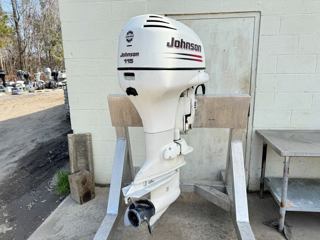 2001 Johnson 115HP 2 Stroke Outboard Engine With 25" Shift - Good Condition
