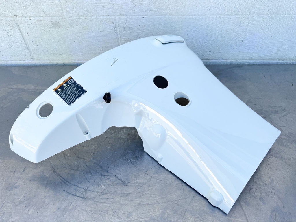 2017 Suzuki 115 HP 4 Stroke Outboard Lower Apron Cowling Port 61820-90J11-Y5S OEM