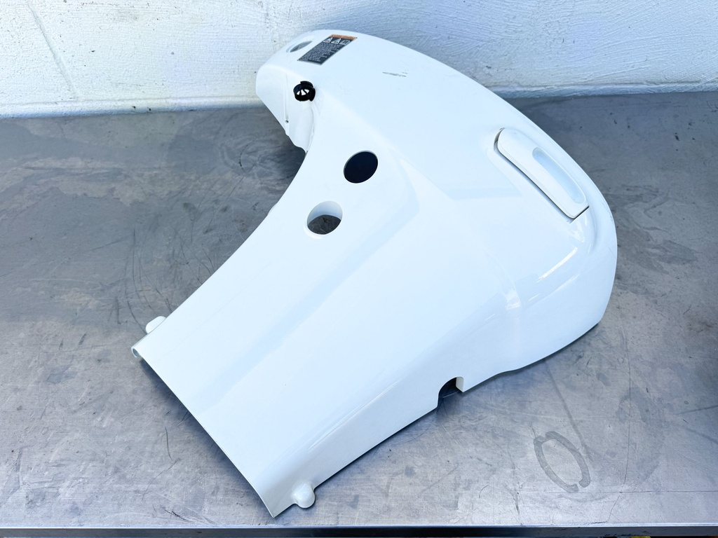 2017 Suzuki 115 HP 4 Stroke Outboard Lower Apron Cowling Port 61820-90J11-Y5S OEM