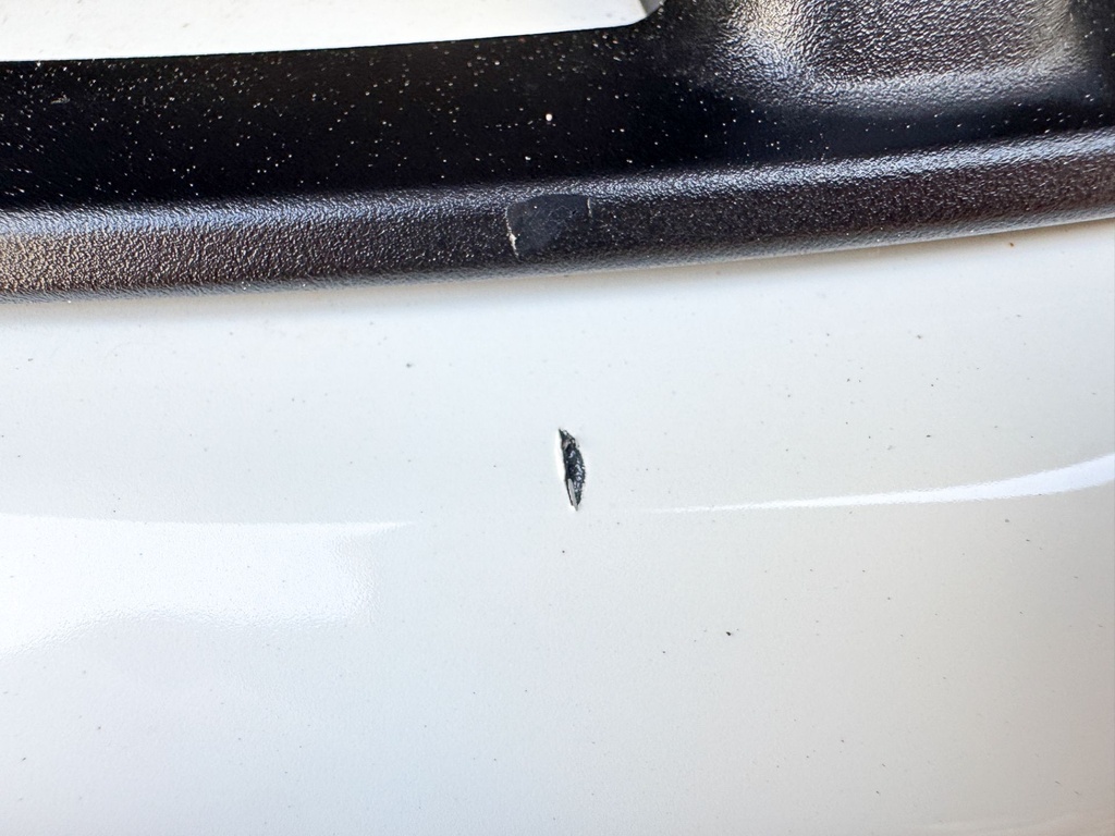 2017 Suzuki 115 HP 4 Stroke Outboard Top Cowling 61400-90890-Y5S OEM