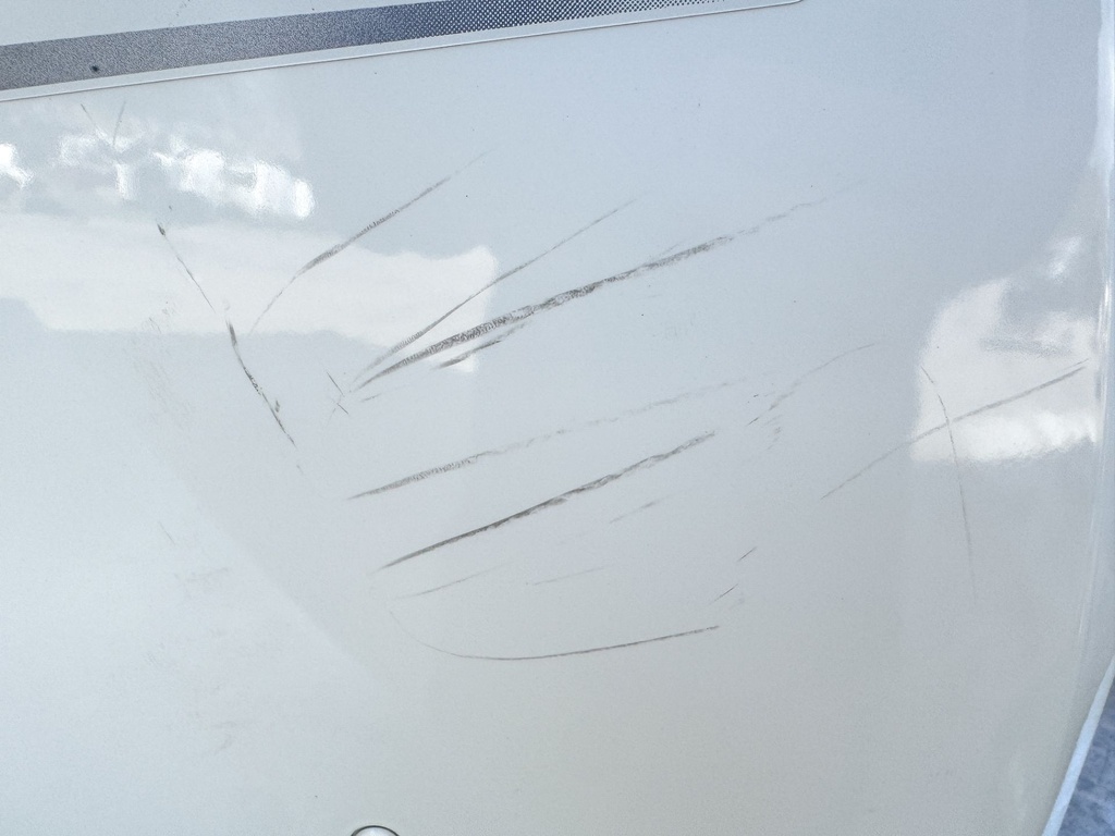 2017 Suzuki 115 HP 4 Stroke Outboard Top Cowling 61400-90890-Y5S OEM