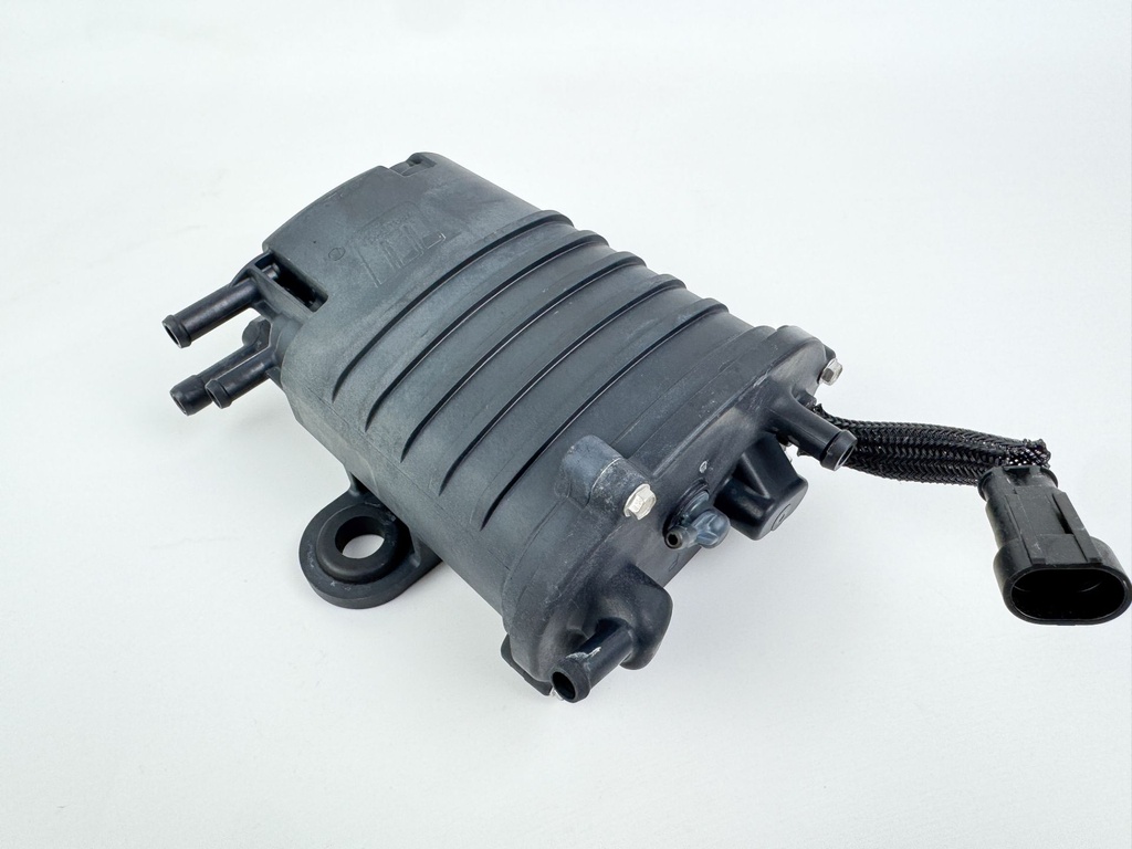 2008 Evinrude 300 HP 2 Stroke Outboard Vapor Separator Tank VST 5006063 OEM