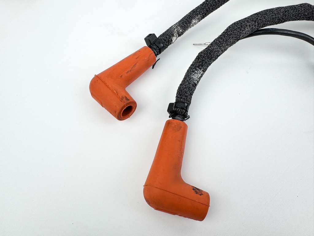 2008 Evinrude 300 HP 2 Stroke Outboard Ignition Coil Set 0586857 OEM