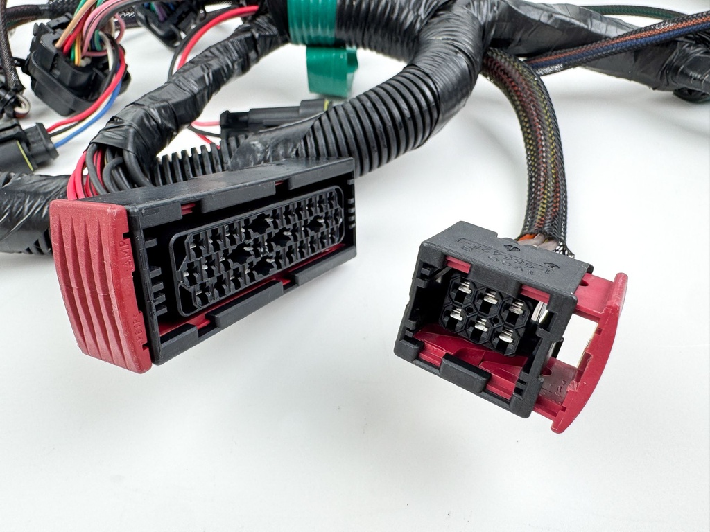 2008 Evinrude 300 HP 2 Stroke Outboard Engine Wire Harness 0586991 OEM