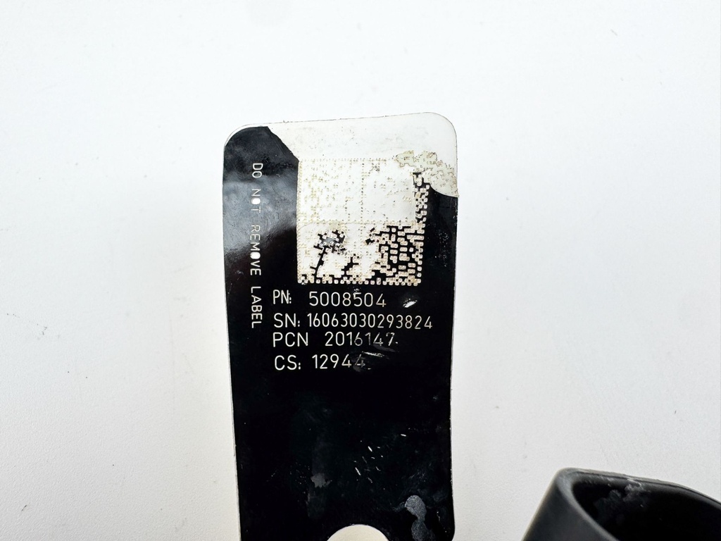 2008 Evinrude 300 HP 2 Stroke Outboard Port Side Fuel Injector 5007585 OEM