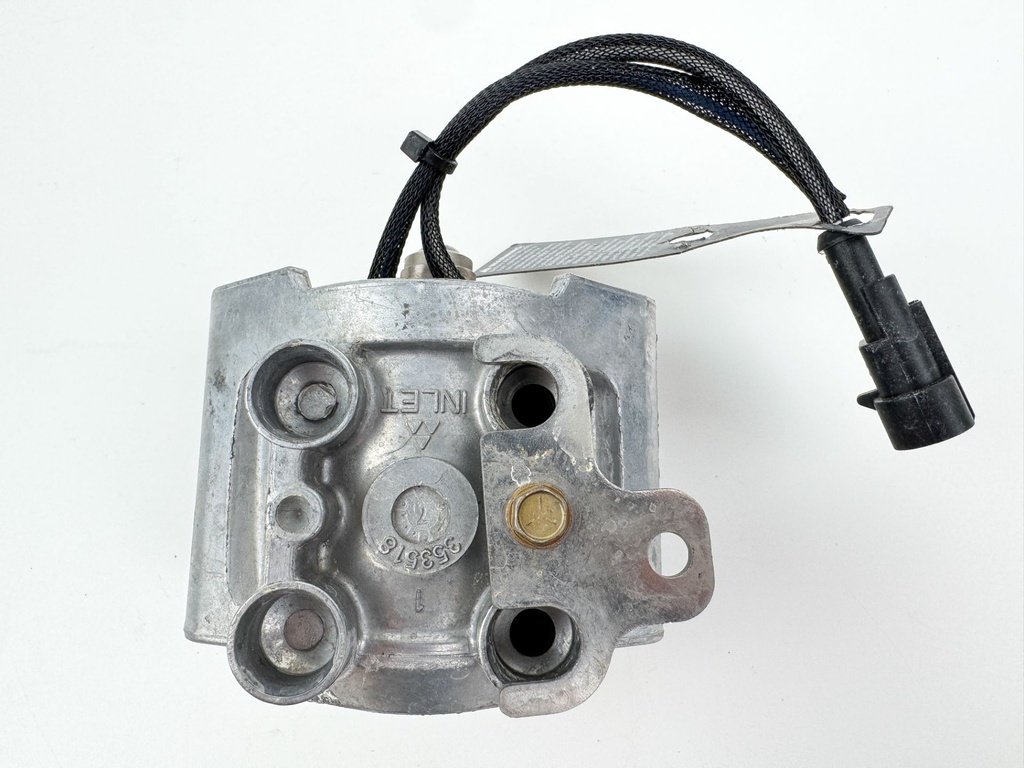 2008 Evinrude 300 HP 2 Stroke Outboard Starboard Side Fuel Injector 5007586 OEM