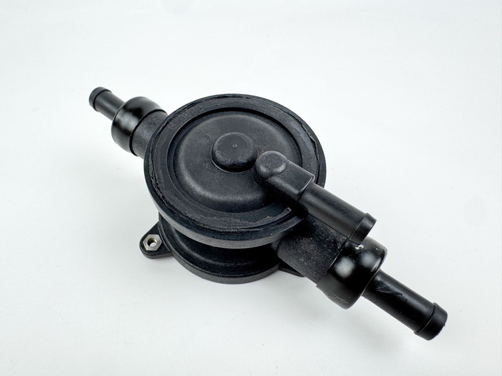 2008 Evinrude 300 HP 2 Stroke Outboard Secondary Lift Pump 5007581 OEM