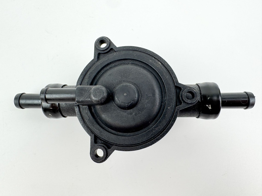 2008 Evinrude 300 HP 2 Stroke Outboard Fuel Lift Pump 5007580 OEM