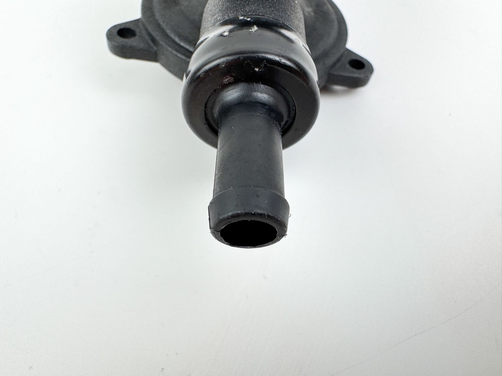 2008 Evinrude 300 HP 2 Stroke Outboard Fuel Lift Pump 5007580 OEM