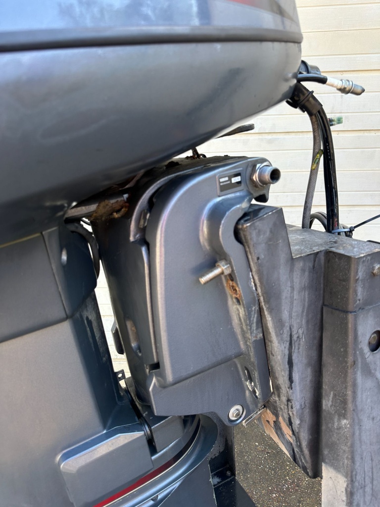 2001 Yamaha 115 HP 2 Stroke Outboard Engine Complete  OEM