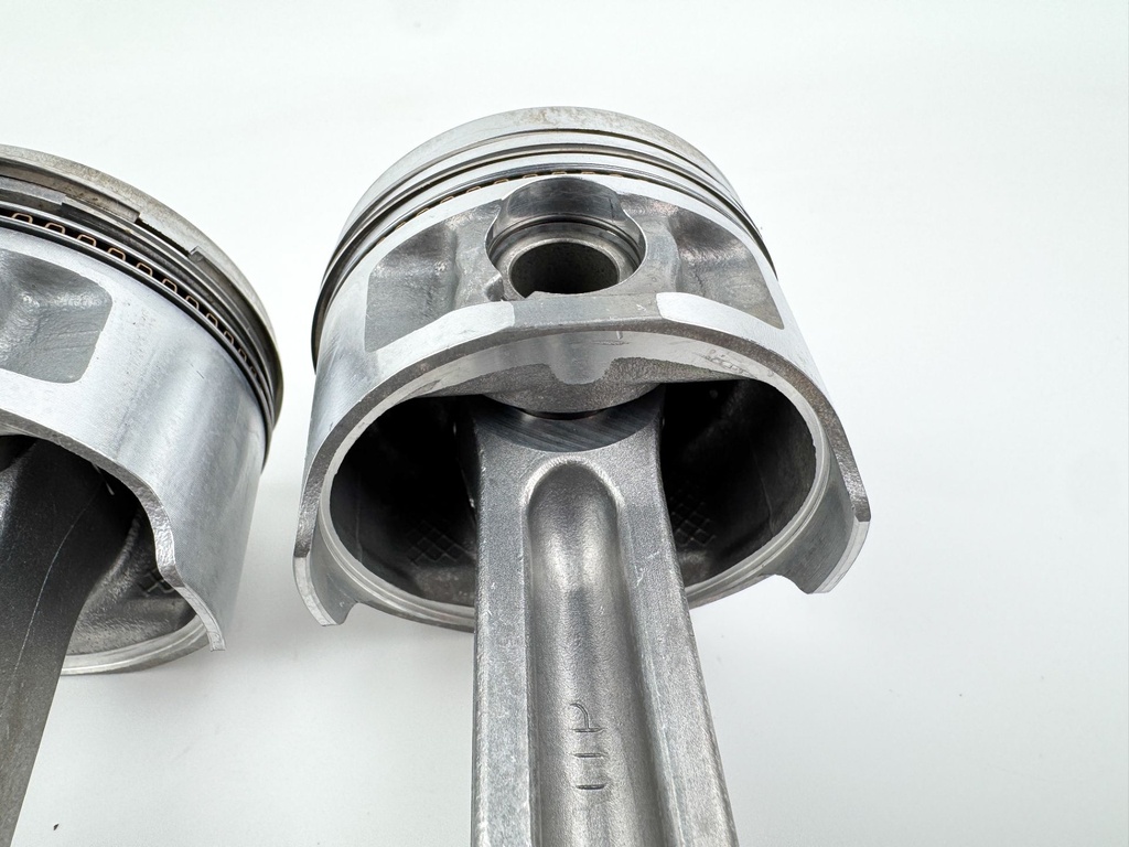 2007 Mercury 25 HP 4 Stroke Outboard Piston & Connecting Rod Set 834961T03 OEM