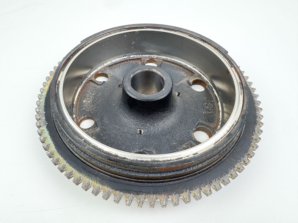 2007 Mercury 25 HP 4 Stroke Outboard Flywheel 898101T64 OEM