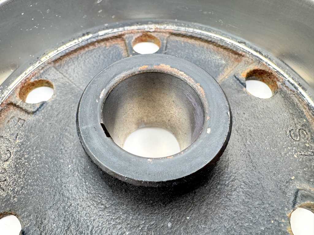 2007 Mercury 25 HP 4 Stroke Outboard Flywheel 898101T64 OEM