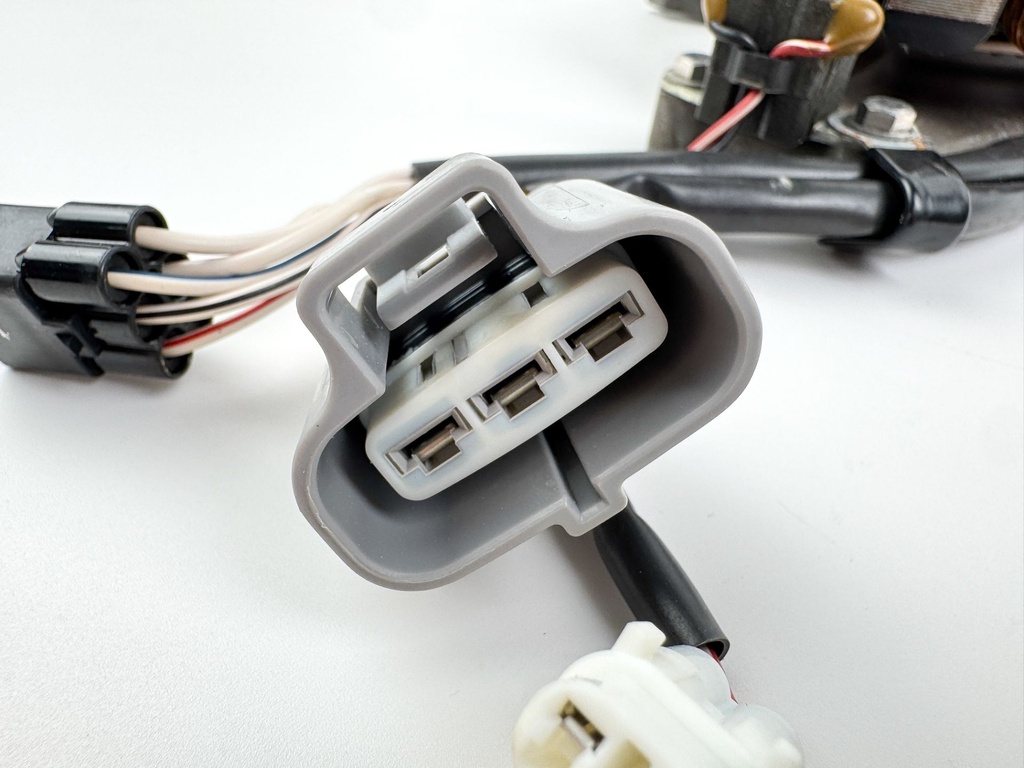 2007 Mercury 25 HP 4 Stroke Outboard Stator Assembly 898101T01 OEM