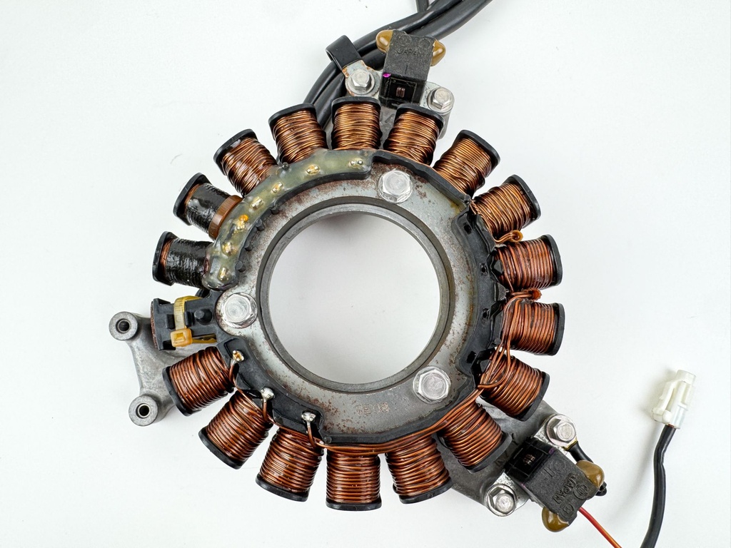 2007 Mercury 25 HP 4 Stroke Outboard Stator Assembly 898101T01 OEM