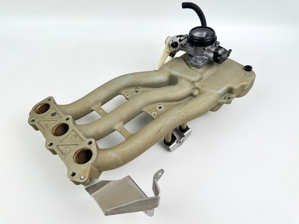 2007 Mercury 25 HP 4 Stroke Outboard Intake Manifold 898103T41 OEM