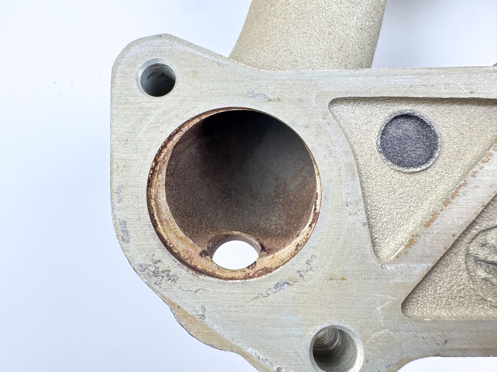 2007 Mercury 25 HP 4 Stroke Outboard Intake Manifold 898103T41 OEM