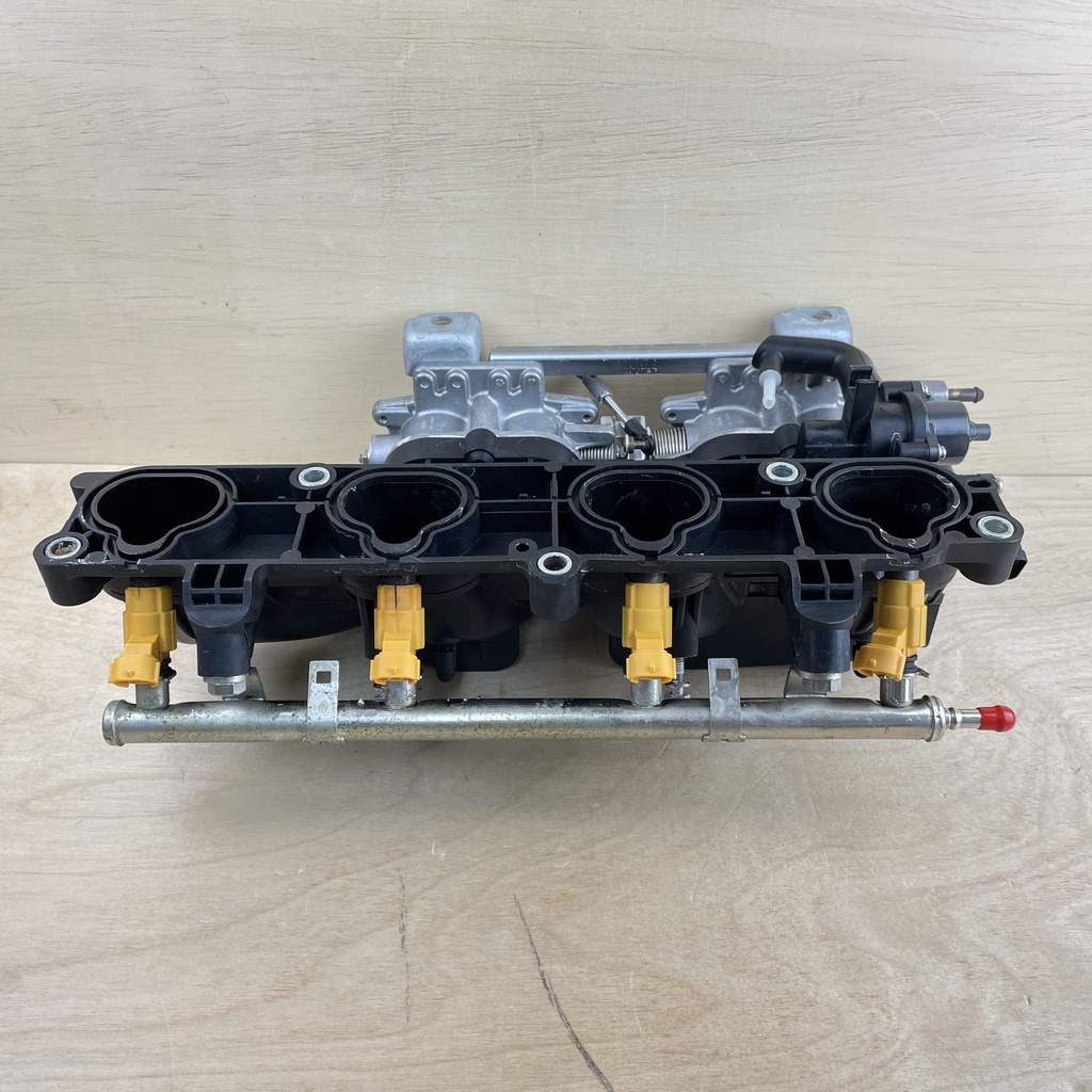 2011 Yamaha 150HP 4 Stroke Outboard Air Intake Assembly 63P-14200-42-00