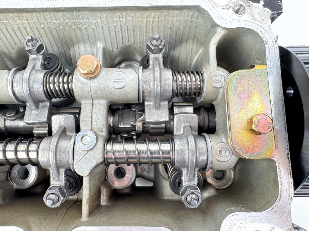 2007 Mercury 25 HP 4 Stroke Outboard Cylinder Head 8M0138727 OEM